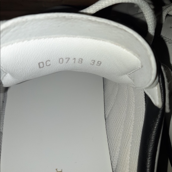 Christian Dior Sneakers - Picture 5 of 8